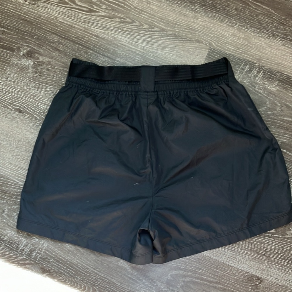 Nike - Picture 3 of 10